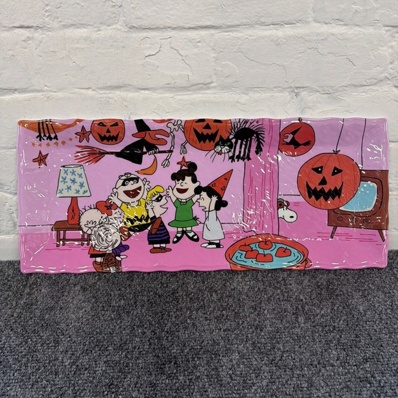 ZrikeBrand Other - Peanuts Snoopy & Gang Halloween Party Pink 100% MELAMINE SERVING TRAY 19" x 8"